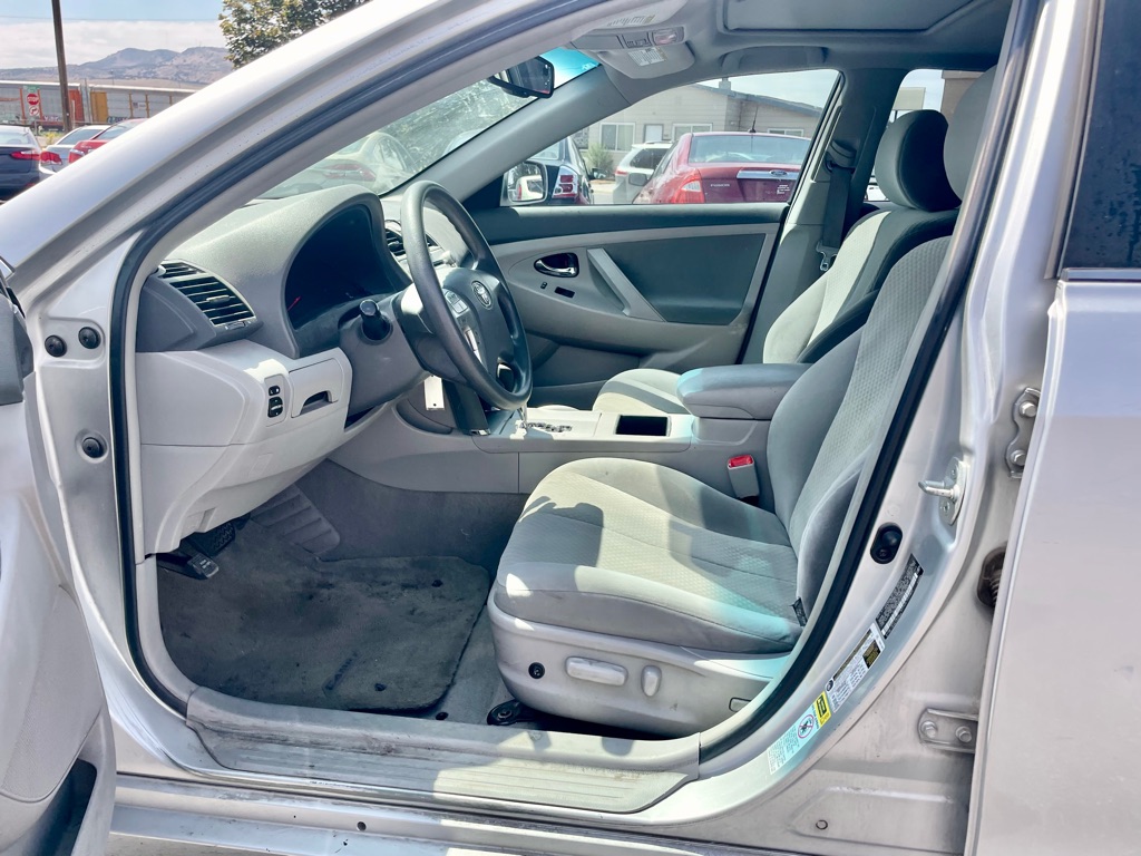 Photo 4 of this TOYOTA CAMRY