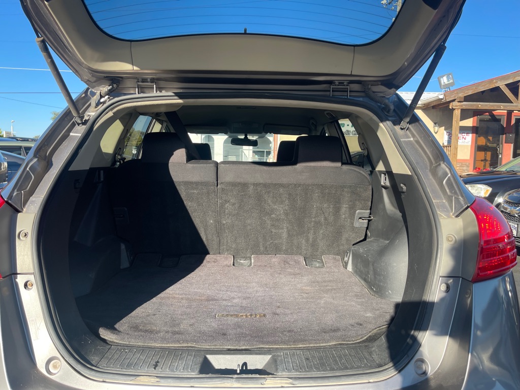 Photo 8 of this NISSAN ROGUE