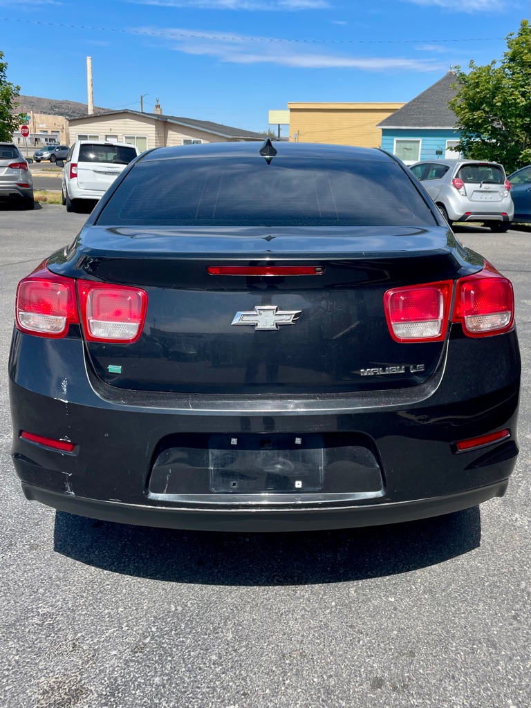 Photo 4 of this CHEVROLET MALIBU