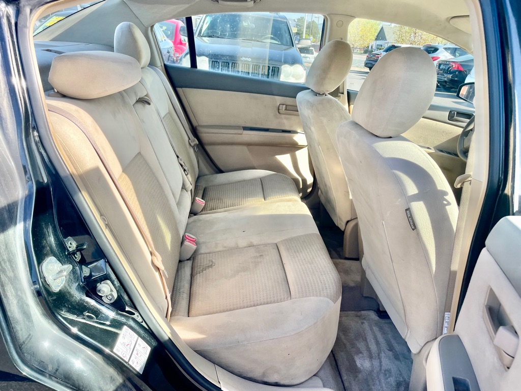 Photo 9 of this NISSAN SENTRA
