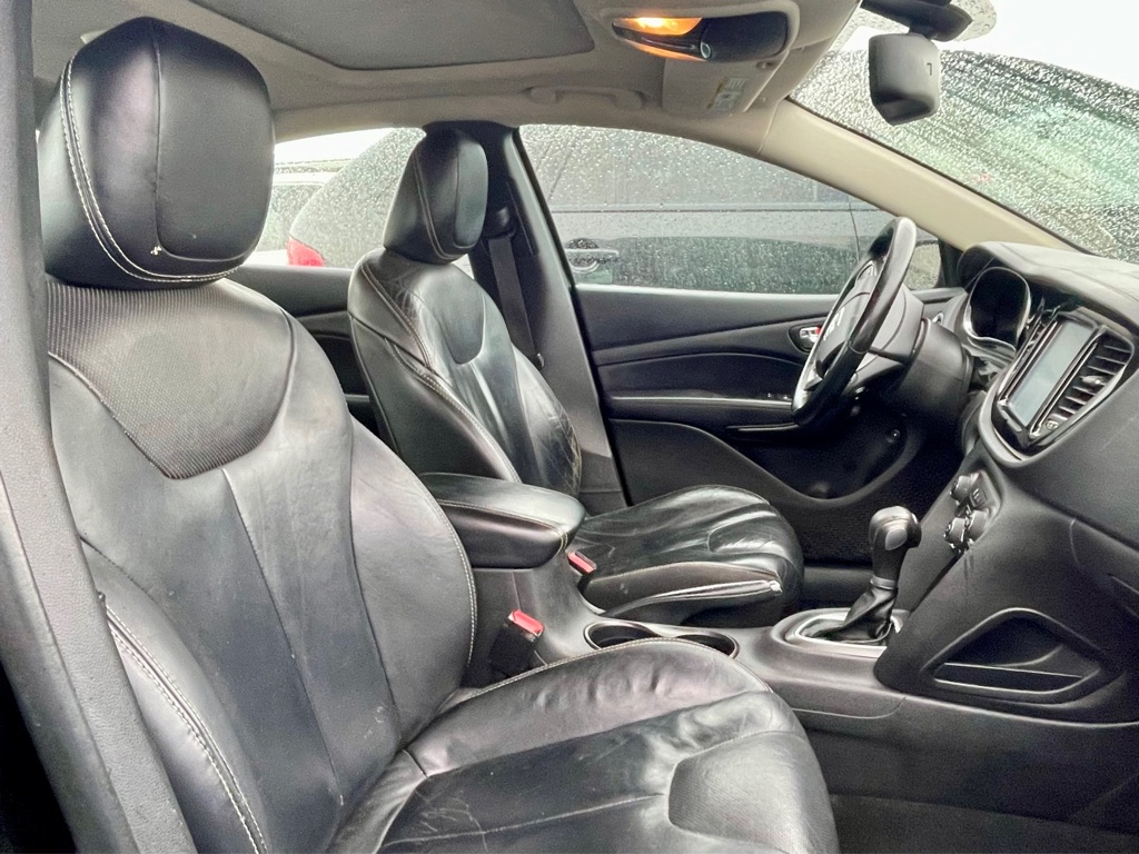 Photo 4 of this DODGE DART