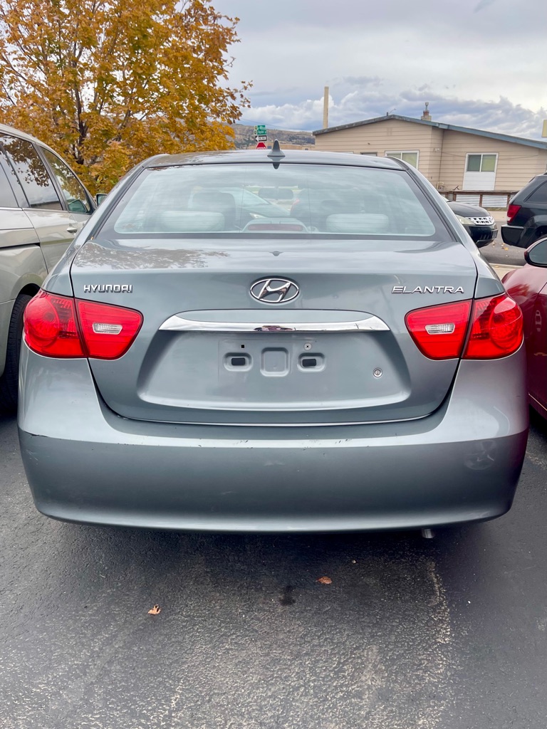 Photo 4 of this HYUNDAI ELANTRA