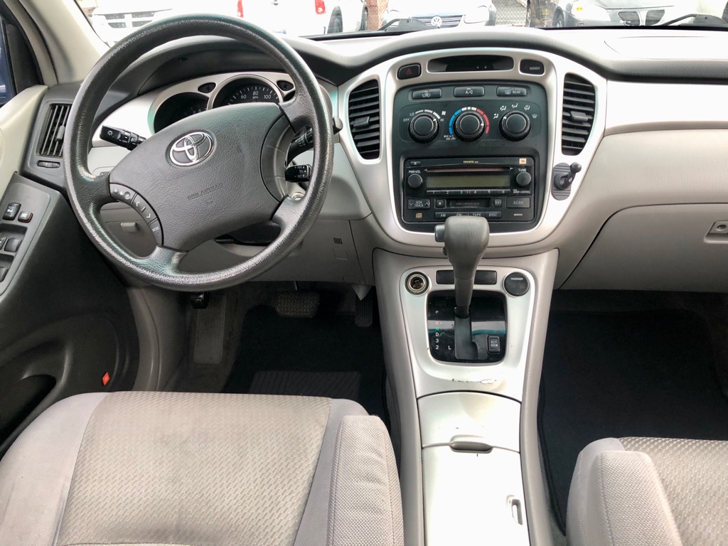 Photo 6 of this TOYOTA HIGHLANDER