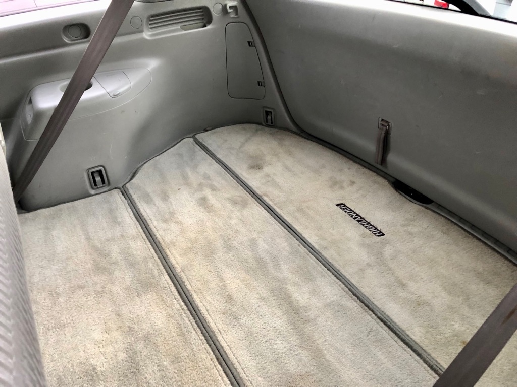Photo 8 of this TOYOTA HIGHLANDER