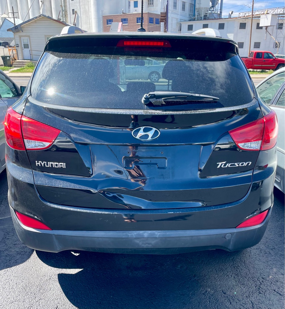 Photo 4 of this HYUNDAI TUCSON
