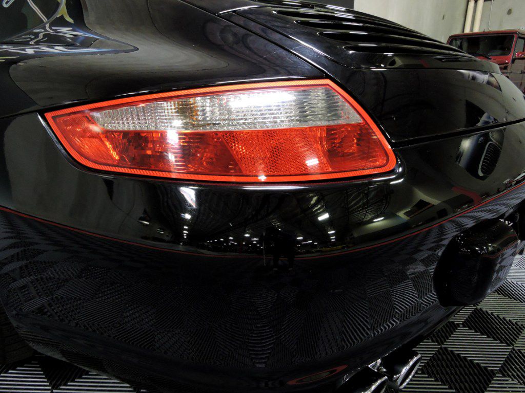 Photo 5 of this PORSCHE 911 CARRERA 4S