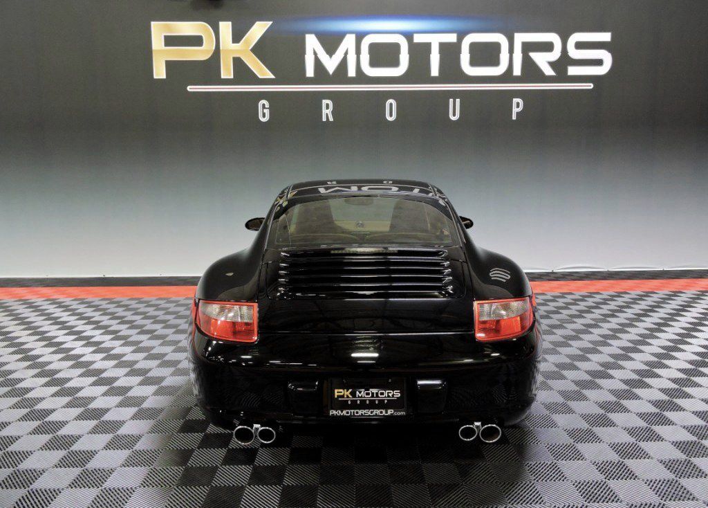 Photo 7 of this PORSCHE 911 CARRERA 4S