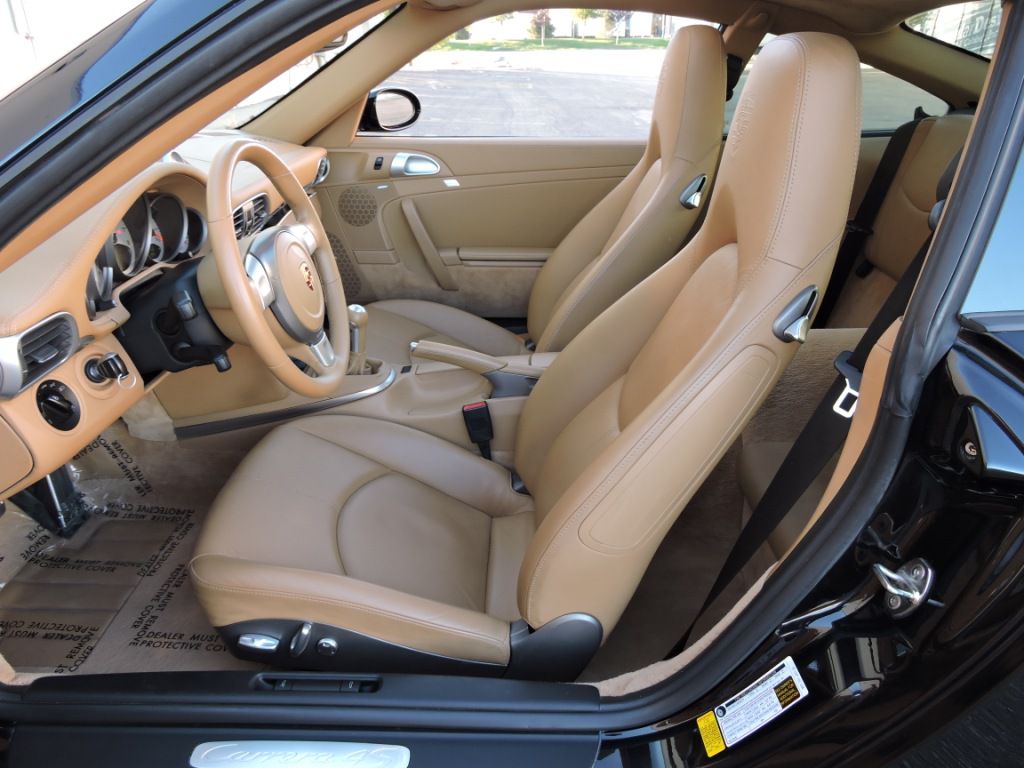Photo 20 of this PORSCHE 911 CARRERA 4S