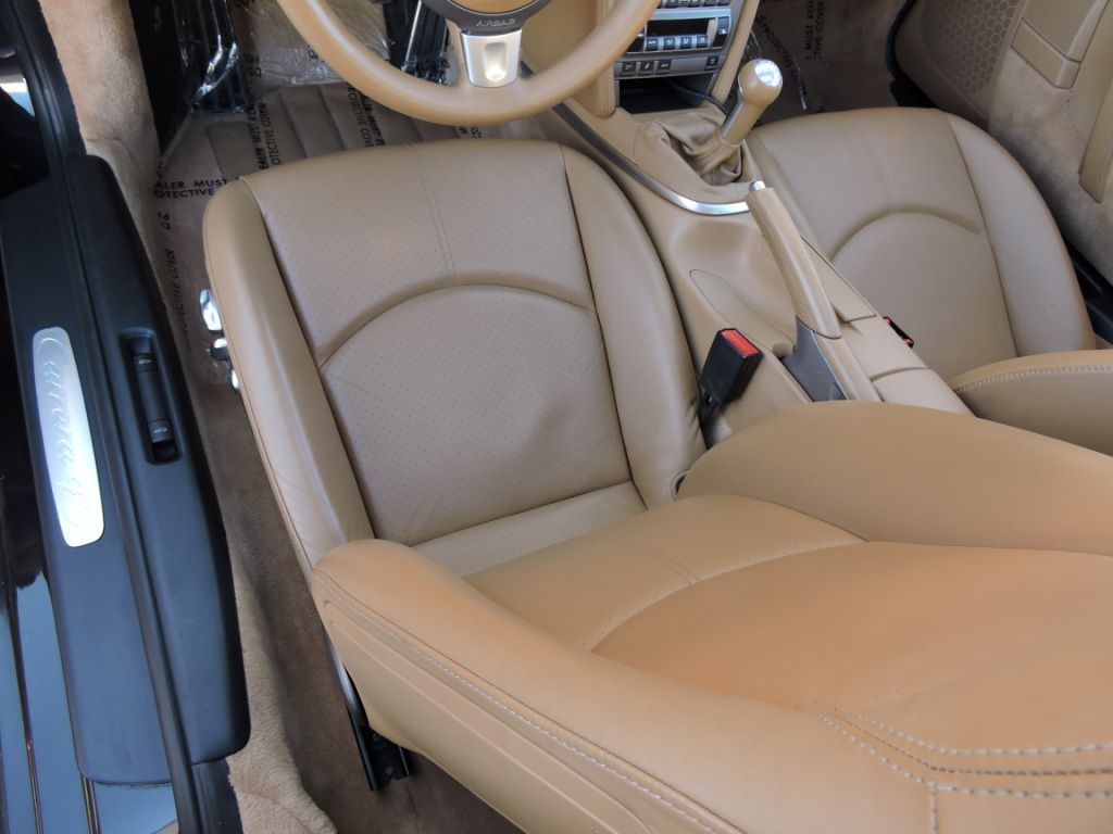 Photo 22 of this PORSCHE 911 CARRERA 4S