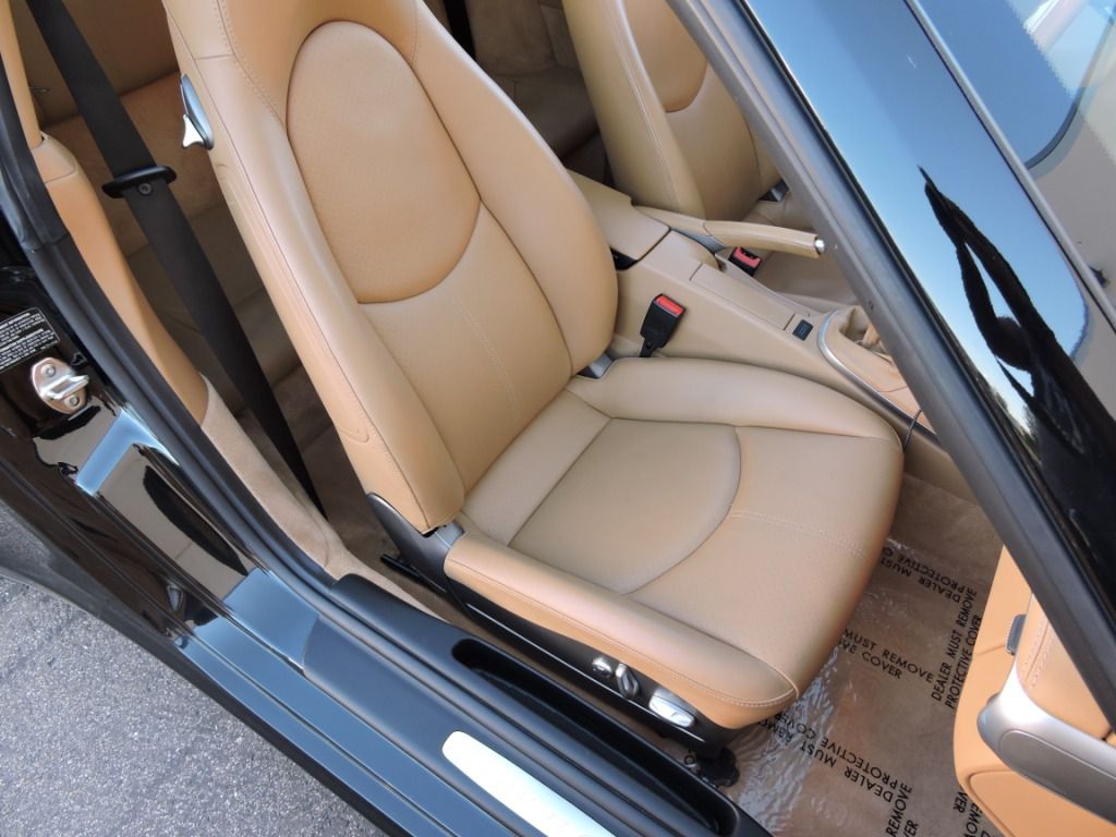 Photo 30 of this PORSCHE 911 CARRERA 4S