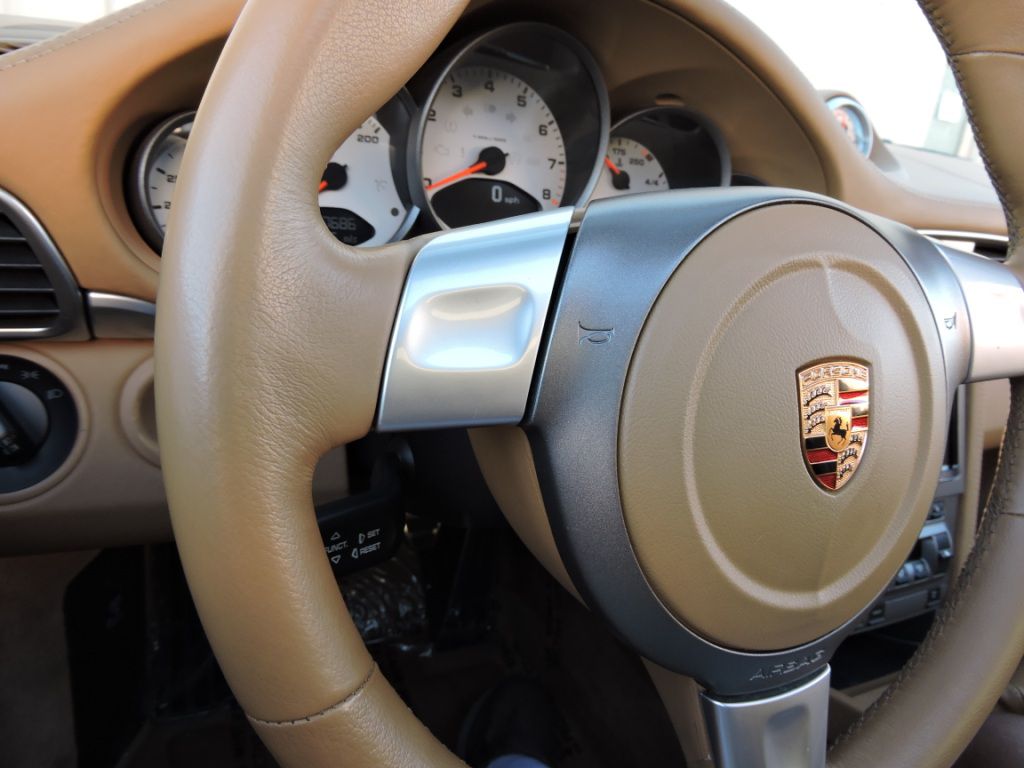Photo 37 of this PORSCHE 911 CARRERA 4S
