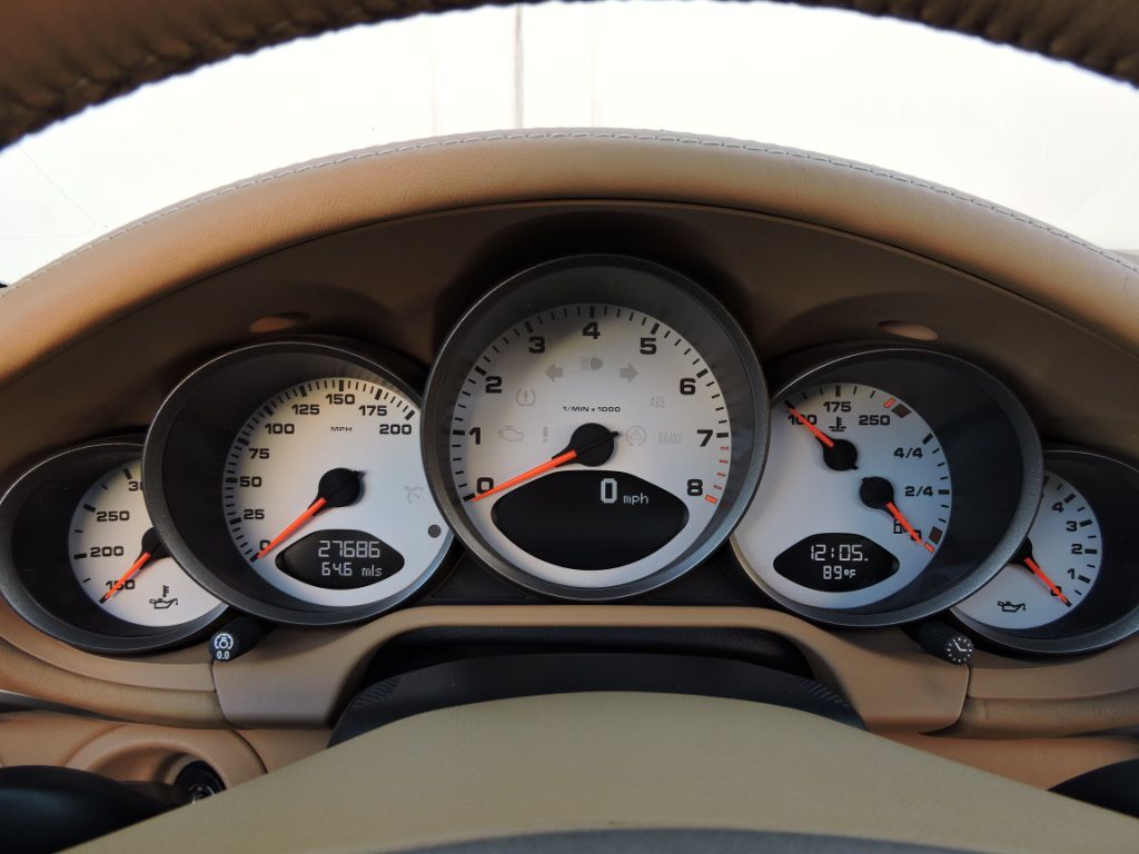 Photo 40 of this PORSCHE 911 CARRERA 4S