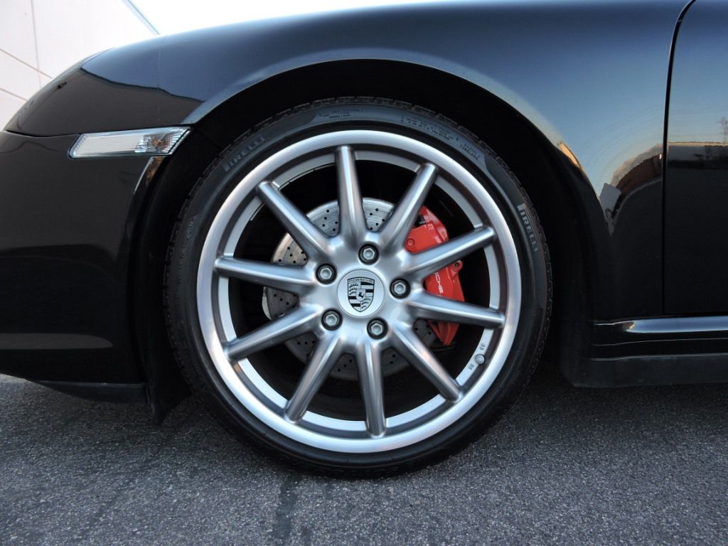 Photo 79 of this PORSCHE 911 CARRERA 4S
