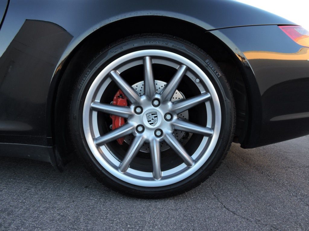 Photo 80 of this PORSCHE 911 CARRERA 4S