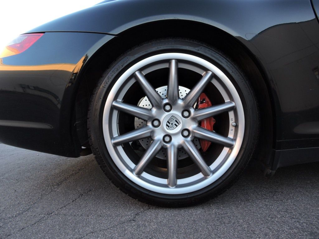 Photo 81 of this PORSCHE 911 CARRERA 4S