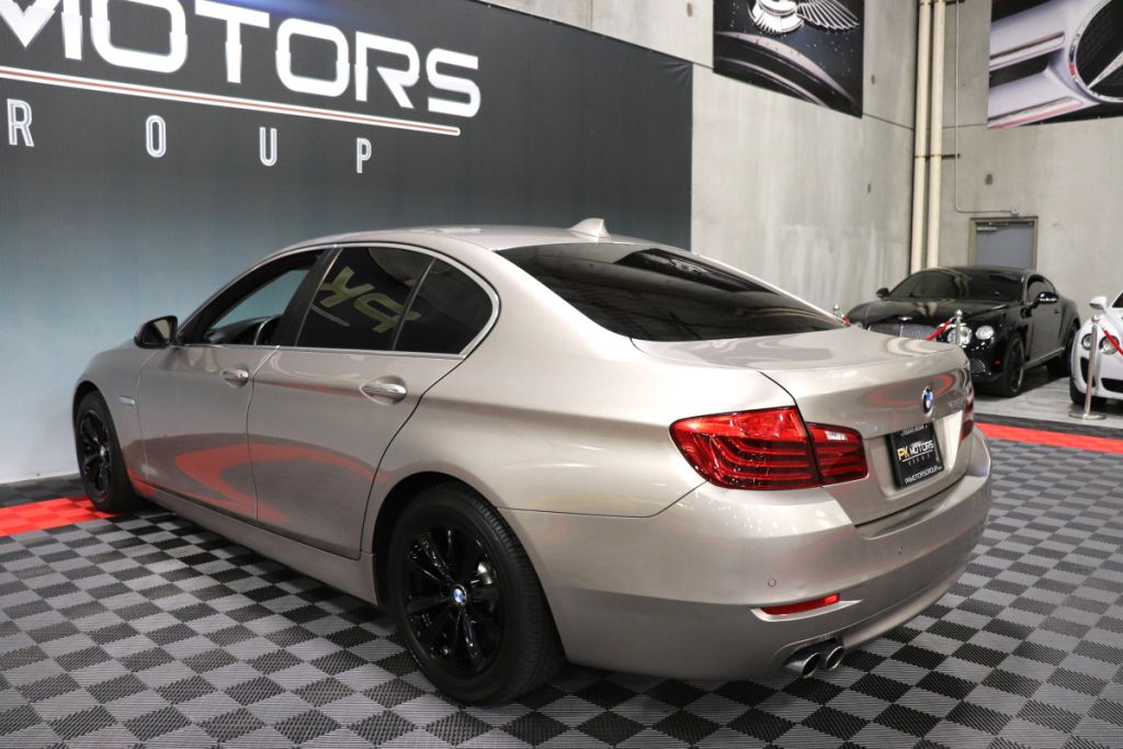 Photo 4 of this BMW 528I 528I
