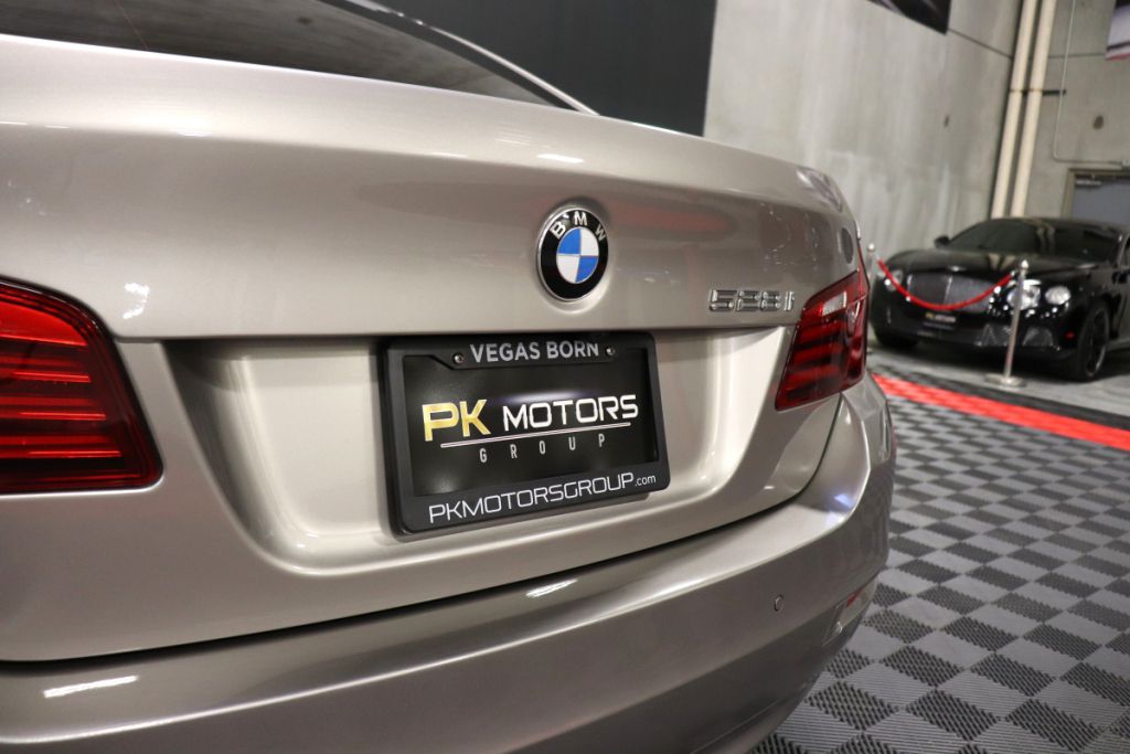 Photo 6 of this BMW 528I 528I
