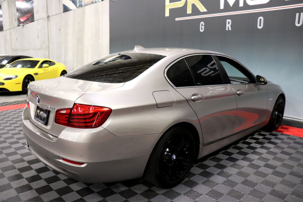 Photo 9 of this BMW 528I 528I