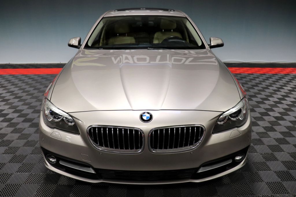 Photo 12 of this BMW 528I 528I