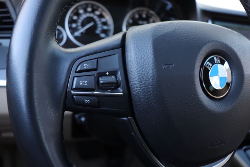 Photo 40 of this BMW 528I 528I