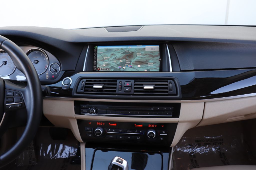 Photo 46 of this BMW 528I 528I