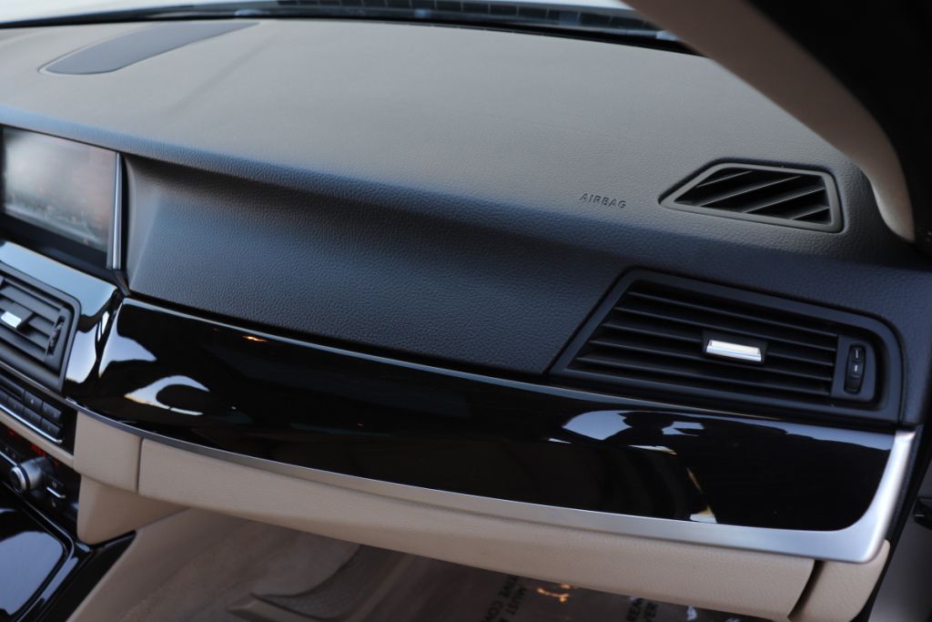 Photo 51 of this BMW 528I 528I