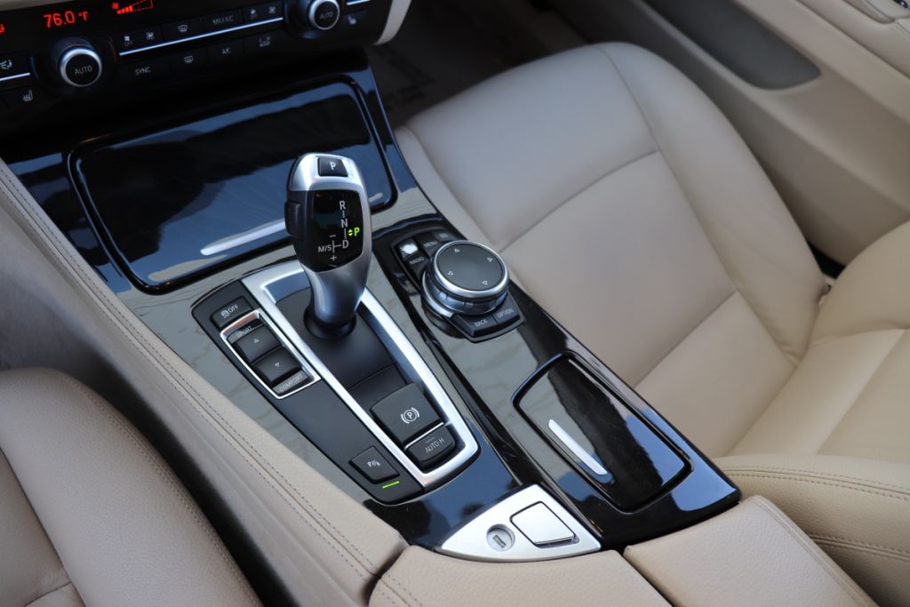 Photo 56 of this BMW 528I 528I