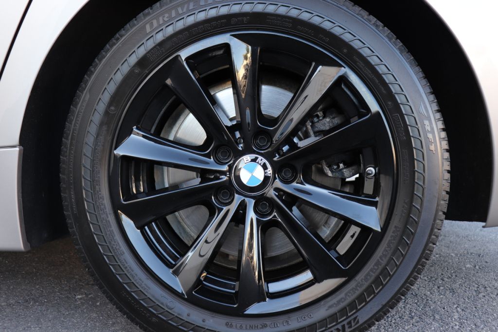 Photo 84 of this BMW 528I 528I