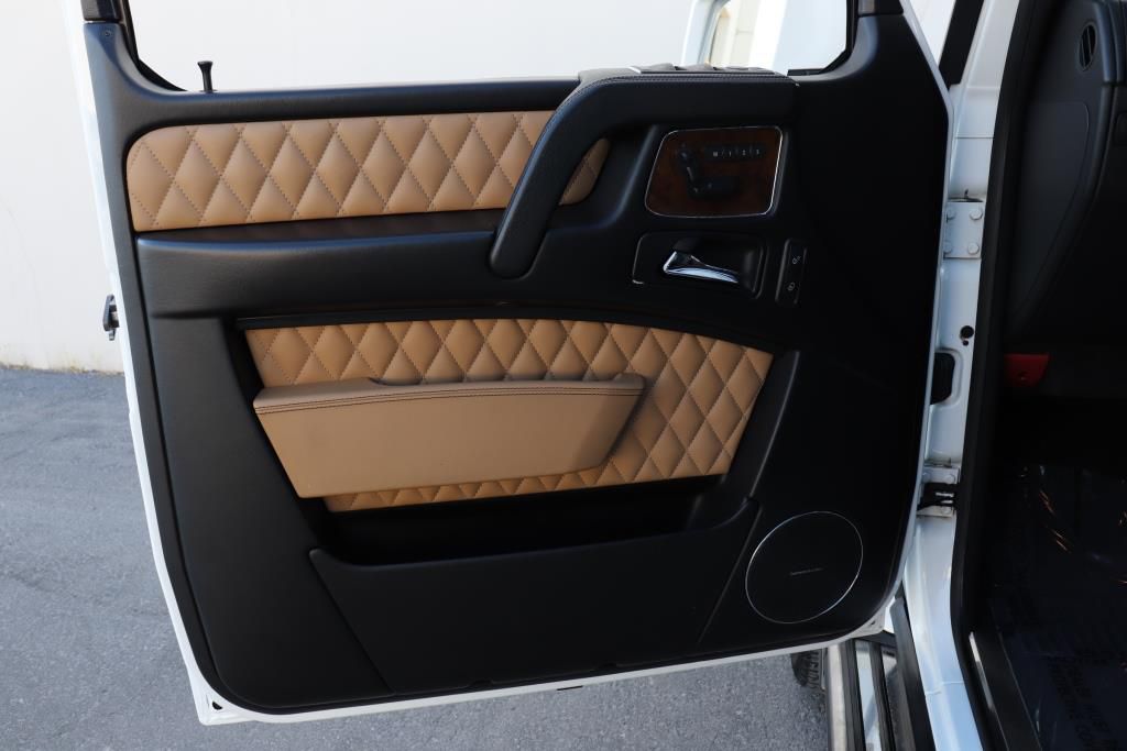 Photo 31 of this MERCEDES BENZ G65 AMG BRABUS
