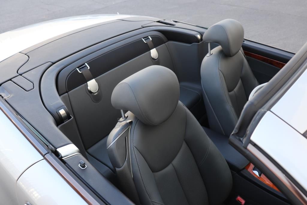 Photo 18 of this MERCEDES-BENZ SL 500 R