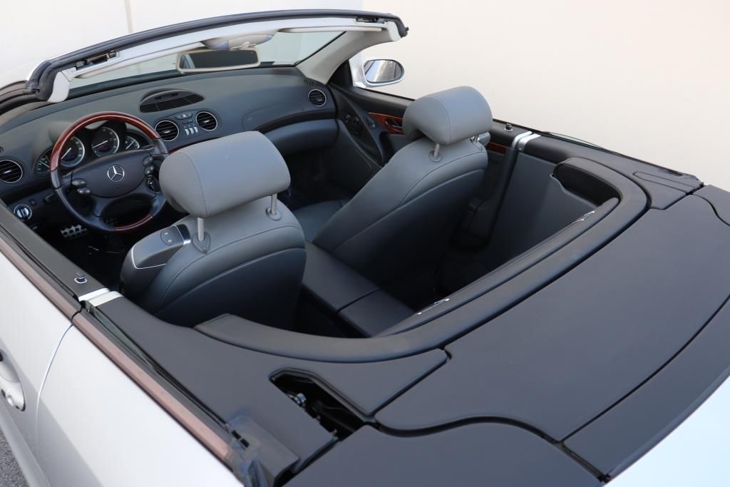 Photo 20 of this MERCEDES-BENZ SL 500 R