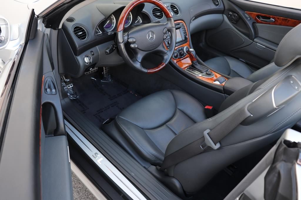 Photo 23 of this MERCEDES-BENZ SL 500 R