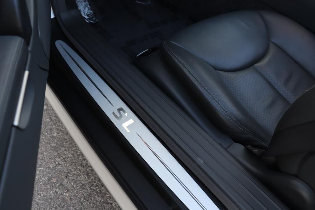 Photo 24 of this MERCEDES-BENZ SL 500 R