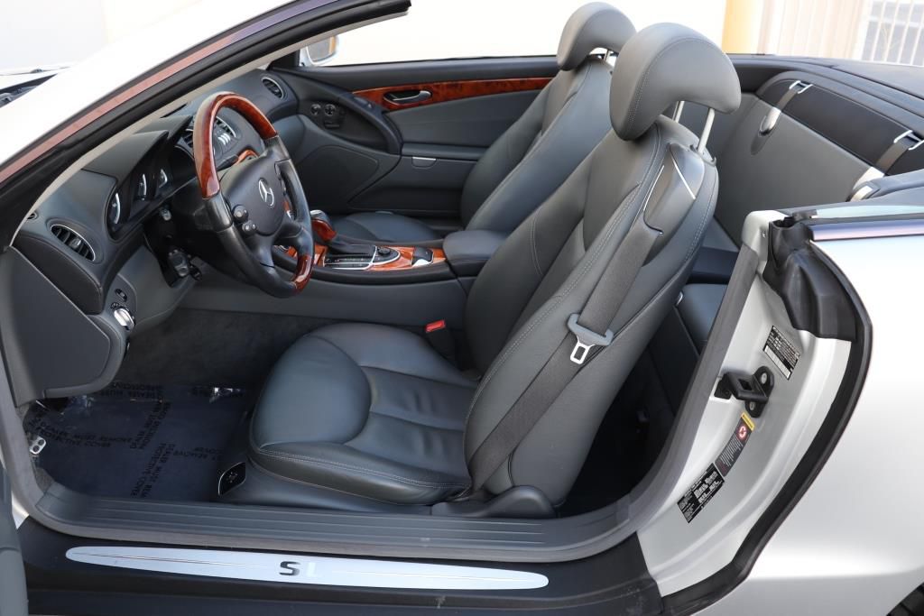 Photo 25 of this MERCEDES-BENZ SL 500 R