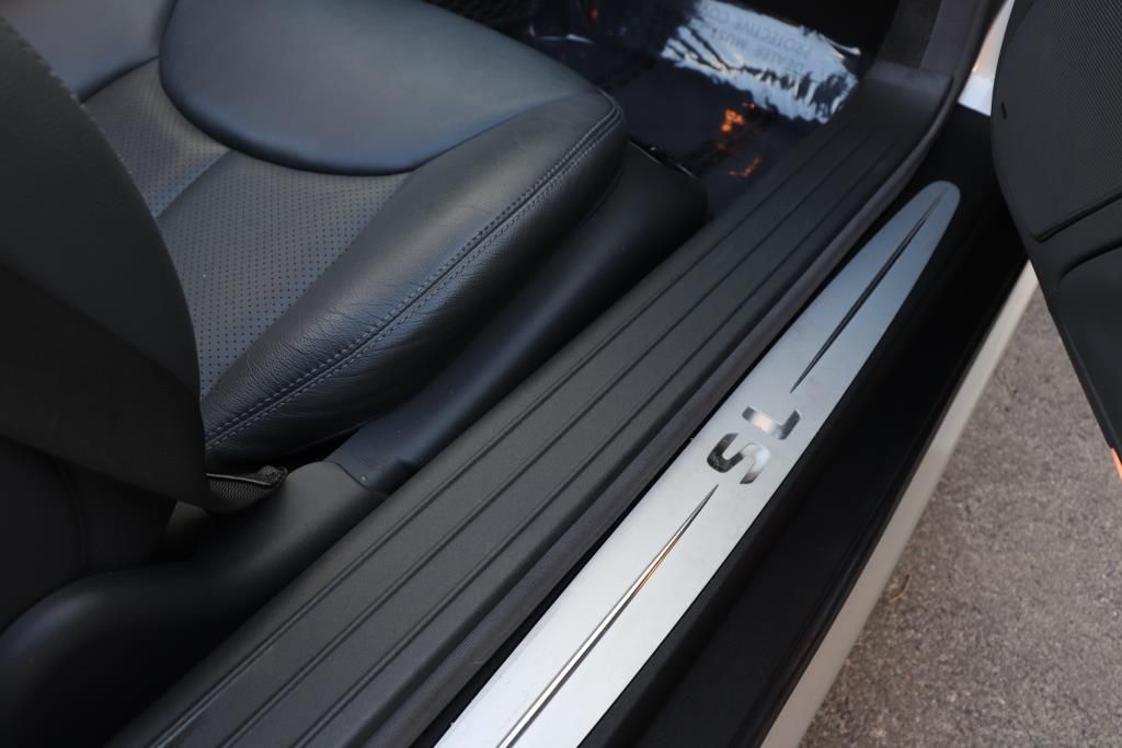Photo 34 of this MERCEDES-BENZ SL 500 R