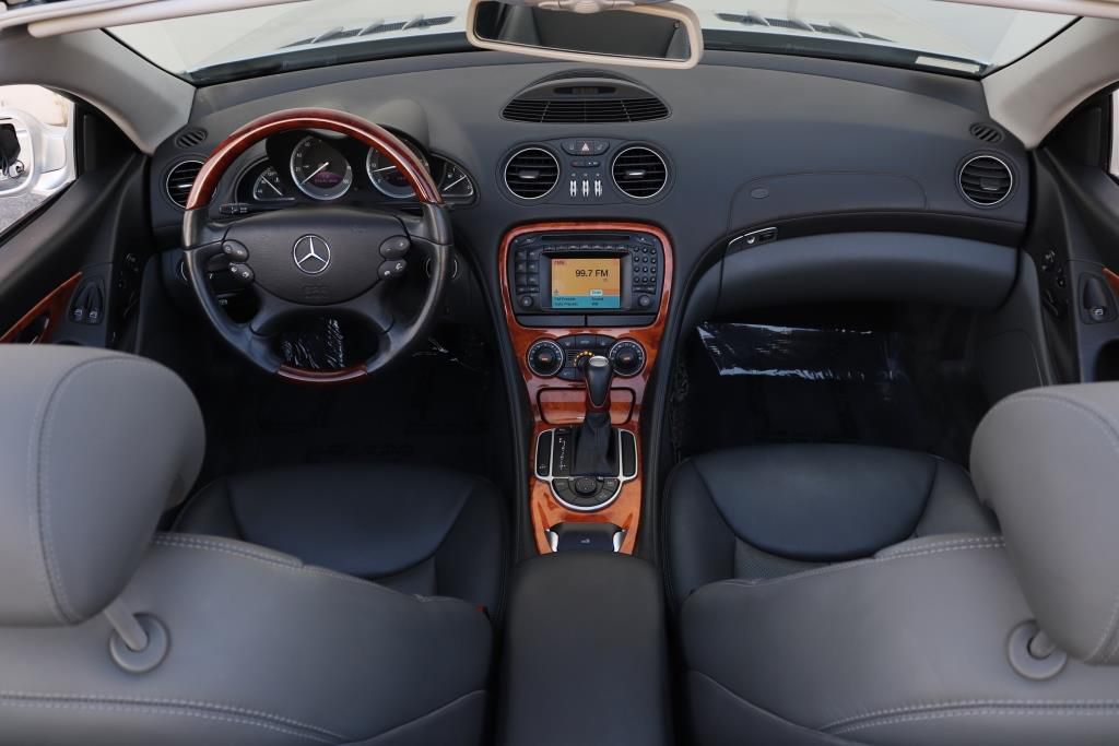 Photo 40 of this MERCEDES-BENZ SL 500 R