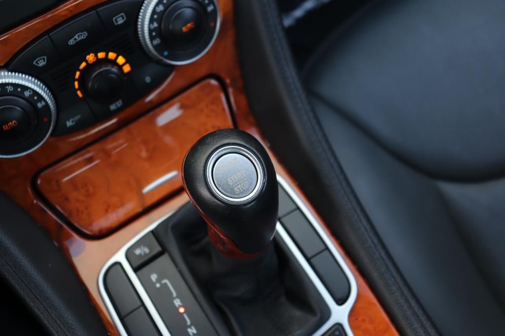 Photo 63 of this MERCEDES-BENZ SL 500 R