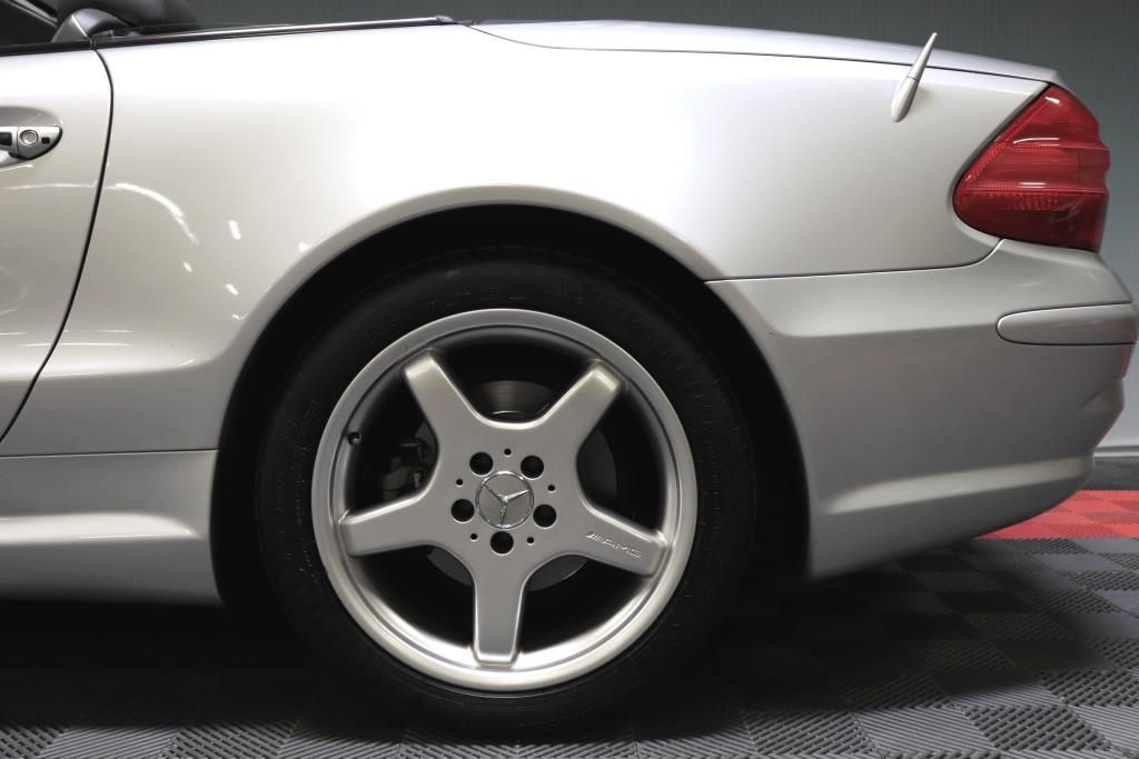 Photo 84 of this MERCEDES-BENZ SL 500 R