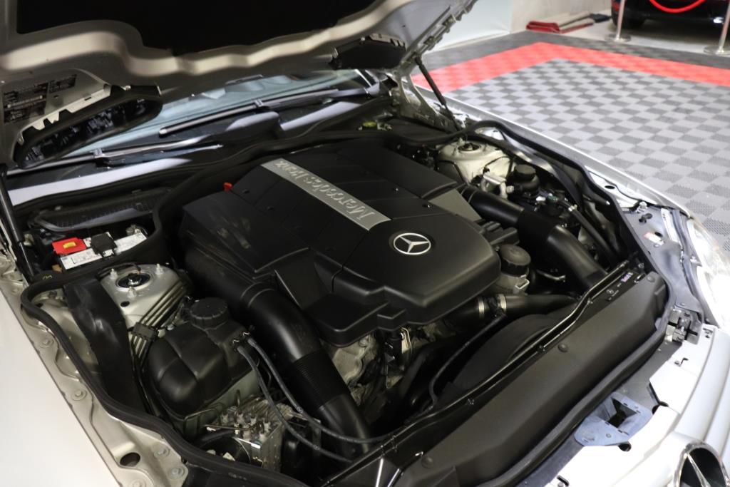 Photo 88 of this MERCEDES-BENZ SL 500 R