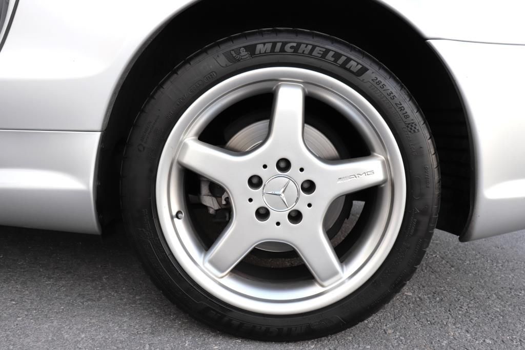 Photo 92 of this MERCEDES-BENZ SL 500 R