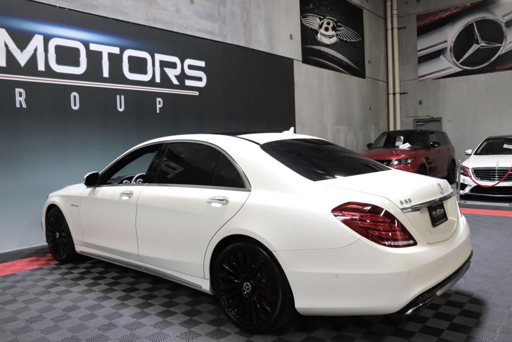 Photo 4 of this MERCEDES-BENZ S-CLASS S63 AMG