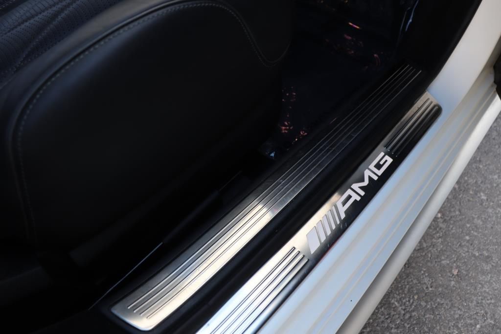 Photo 34 of this MERCEDES-BENZ S-CLASS S63 AMG