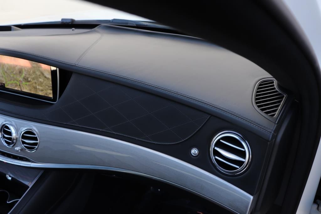 Photo 54 of this MERCEDES-BENZ S-CLASS S63 AMG