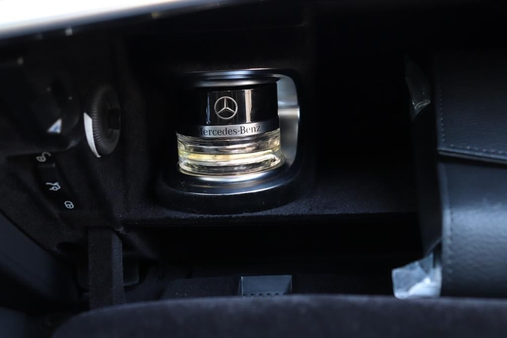 Photo 57 of this MERCEDES-BENZ S-CLASS S63 AMG