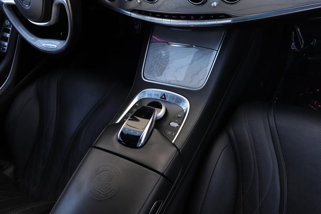 Photo 60 of this MERCEDES-BENZ S-CLASS S63 AMG