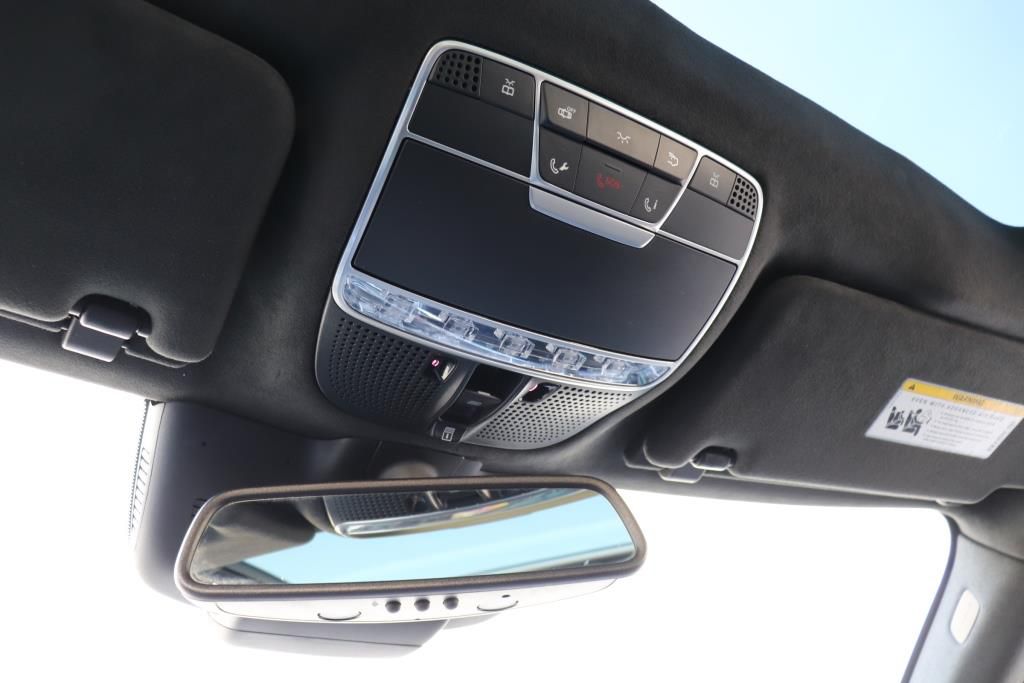 Photo 64 of this MERCEDES-BENZ S-CLASS S63 AMG