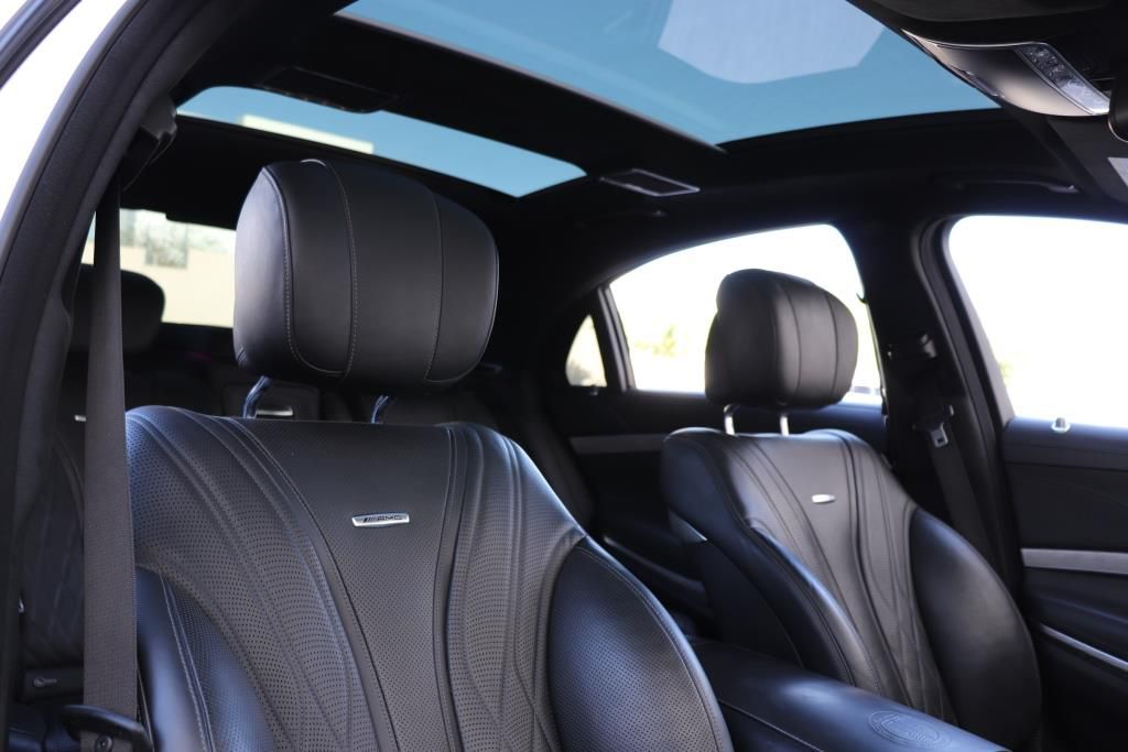 Photo 65 of this MERCEDES-BENZ S-CLASS S63 AMG