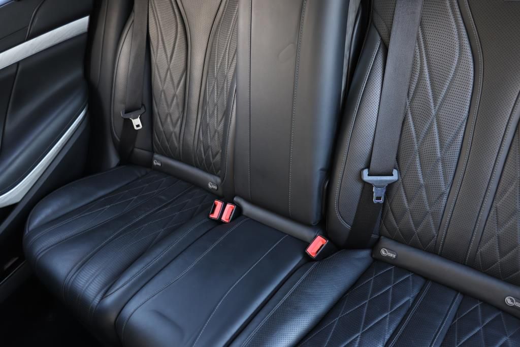 Photo 72 of this MERCEDES-BENZ S-CLASS S63 AMG