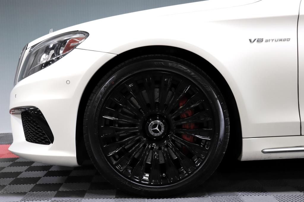 Photo 85 of this MERCEDES-BENZ S-CLASS S63 AMG