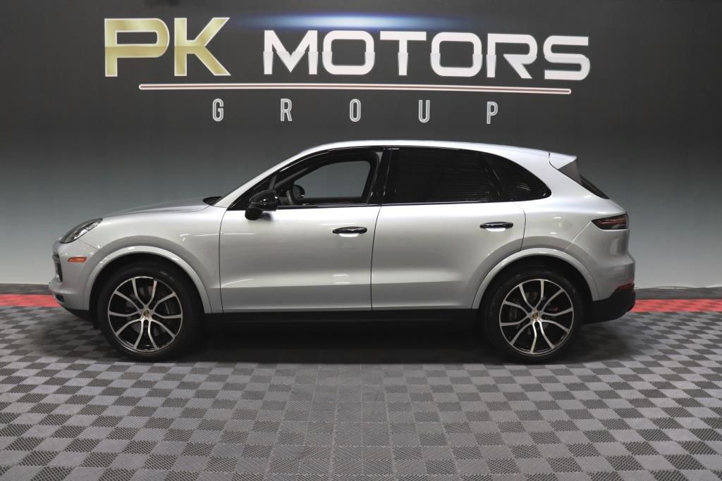 Photo 3 of this PORSCHE CAYENNE